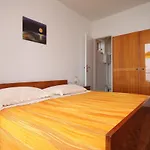 6670b Apartment